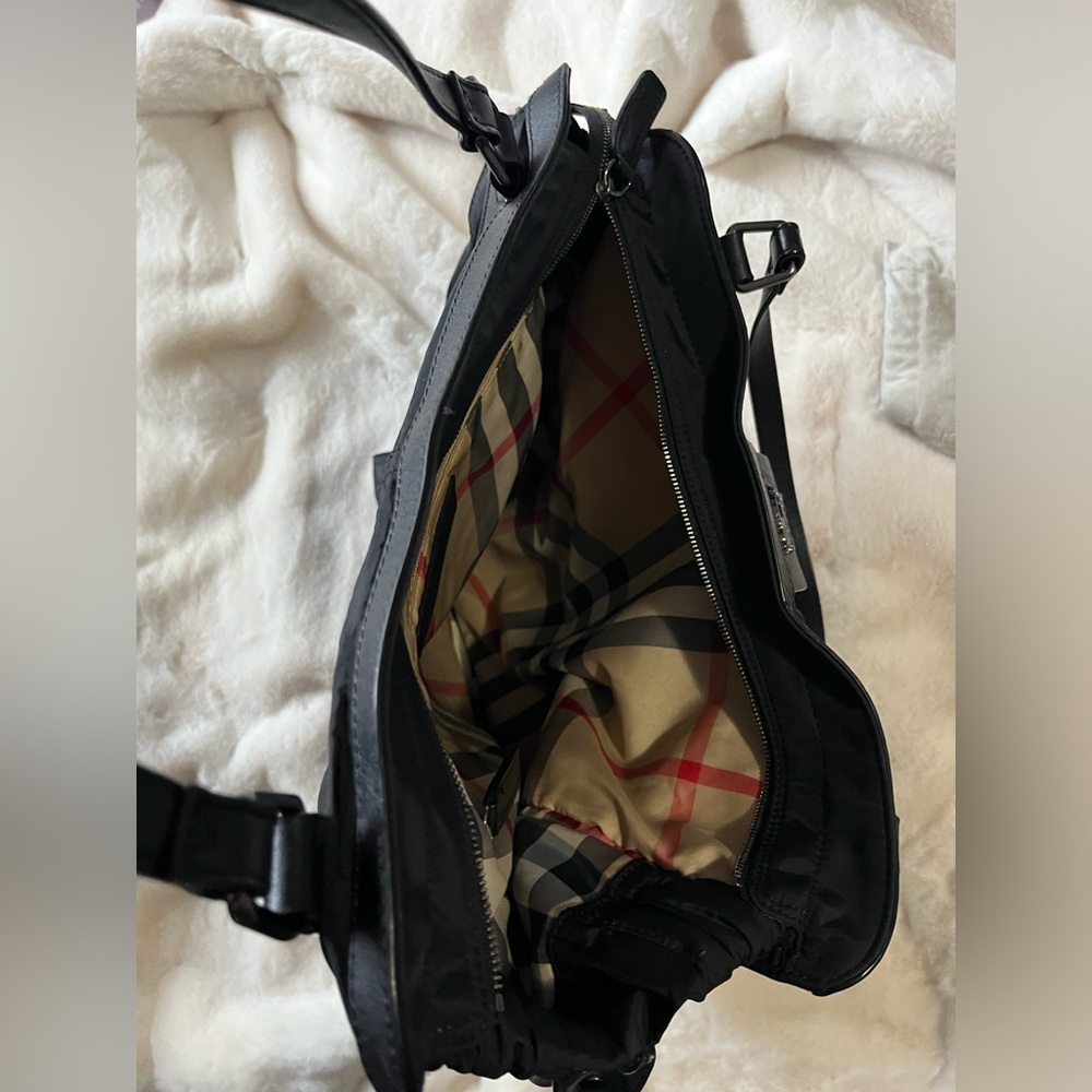 Burberry Black Women's Tote Bag - Picture 6 of 7
